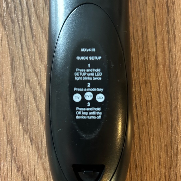 Universal remote control - Picture 3 of 3